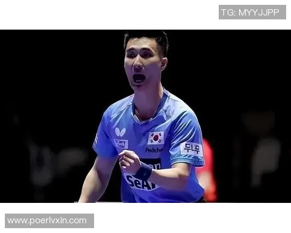 重庆足球队逆袭之路揭秘大满贯特别报道带你领略不一样的足球传奇